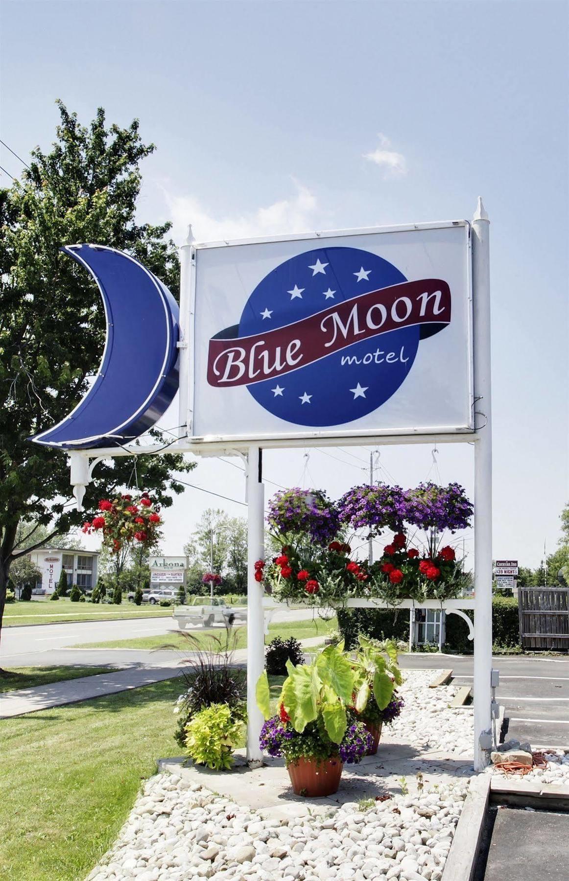 Blue Moon Motel Niagara Falls Exterior photo