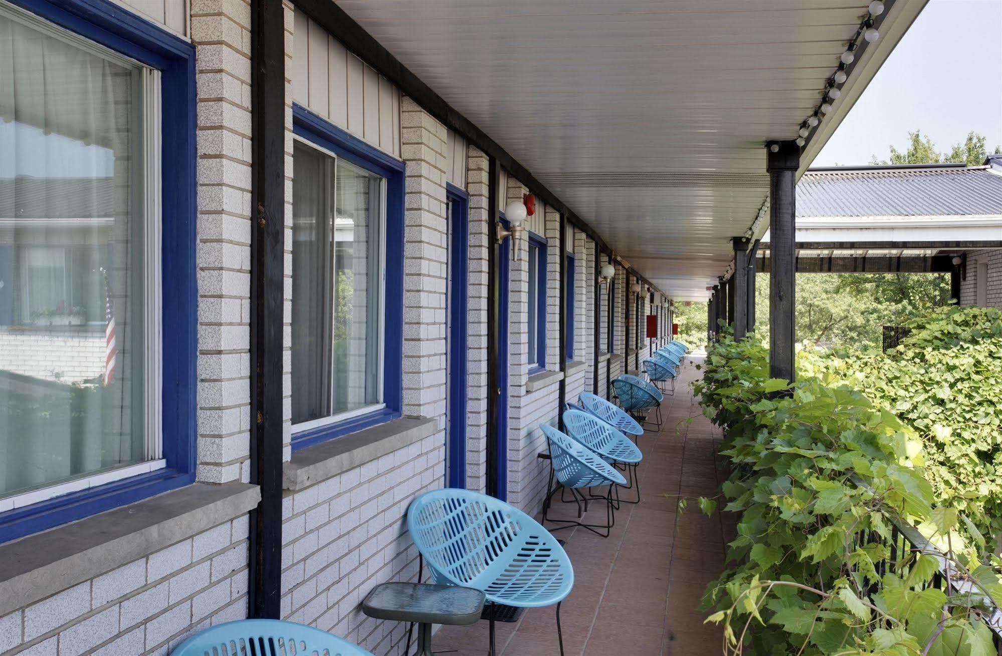Blue Moon Motel Niagara Falls Exterior photo